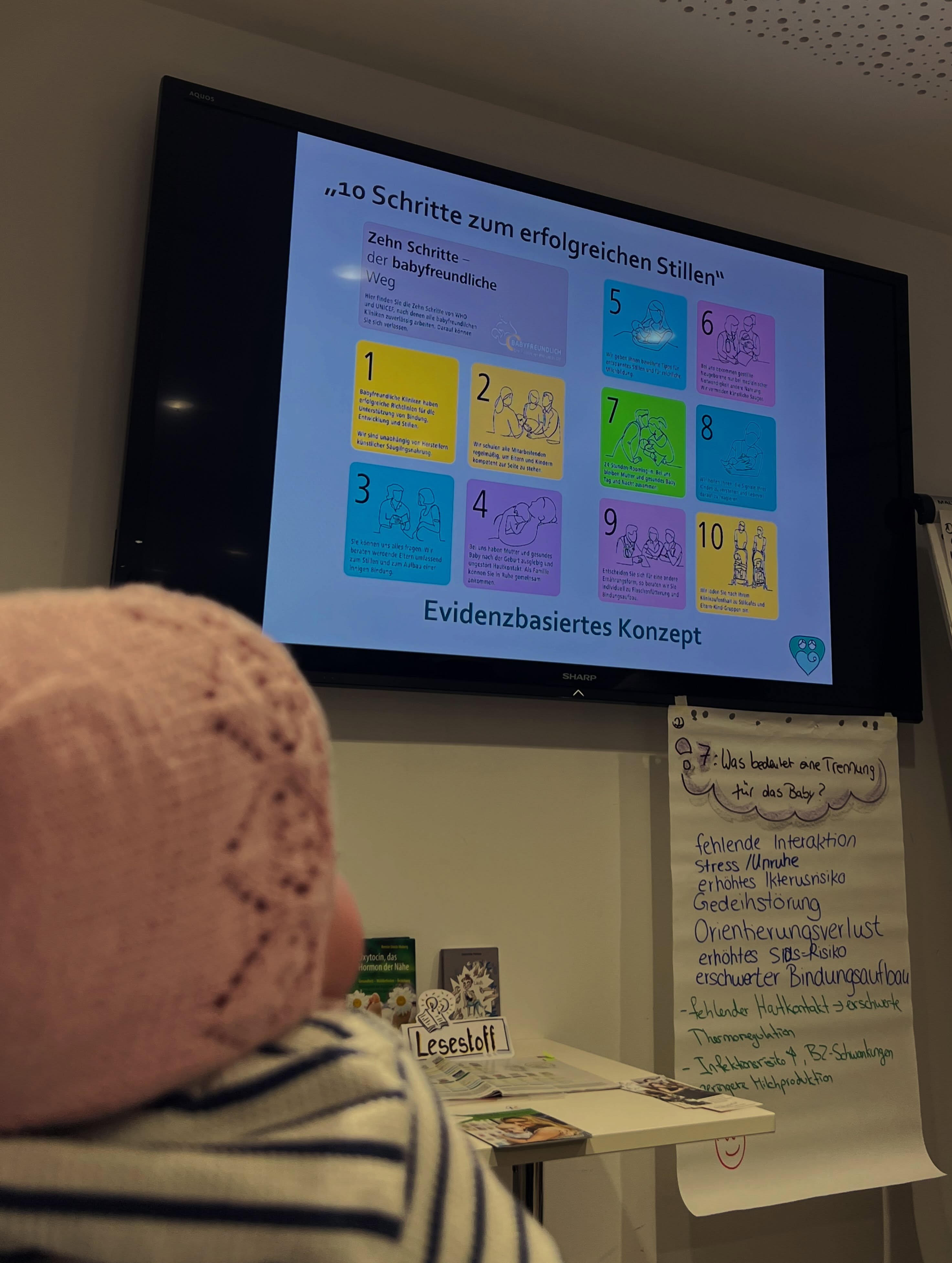 Perinatalzentrum Datteln – schon babyfreundlich, jetzt auf dem Weg zur Zertifizierung! ❤️

Heute stand wieder die Schulung unseres Personals auf dem Programm – mit ganz besonderer Unterstützung: unserer jüngsten Teilnehmerin. ❤️
3 Monate jung, voll gestillt und damit mittendrin statt nur dabei. 

Denn babyfreundliche Betreuung leben wir schon heute. Nun gehen wir den nächsten Schritt und machen uns gemeinsam auf den Weg zur Zertifizierung als babyfreundliche Einrichtung – mit viel Engagement, Fachwissen und Herz für die Kleinsten und ihre Familien. #babyfreundlich #stillen #stillförderung #familie #schrittfuerschritt @st_vincenz_krankenhaus_datteln @who_unicef_babyfreundlich @vincenzgeburtshilfe.datteln @kinderklinikdatteln